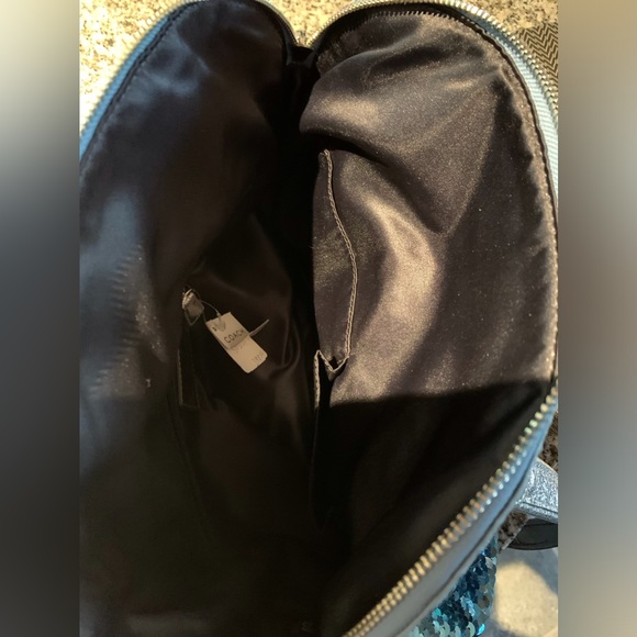 LIMITED EDITION COACH POPPY blue sequin bag with brushed silver leather straps - Picture 8 of 17